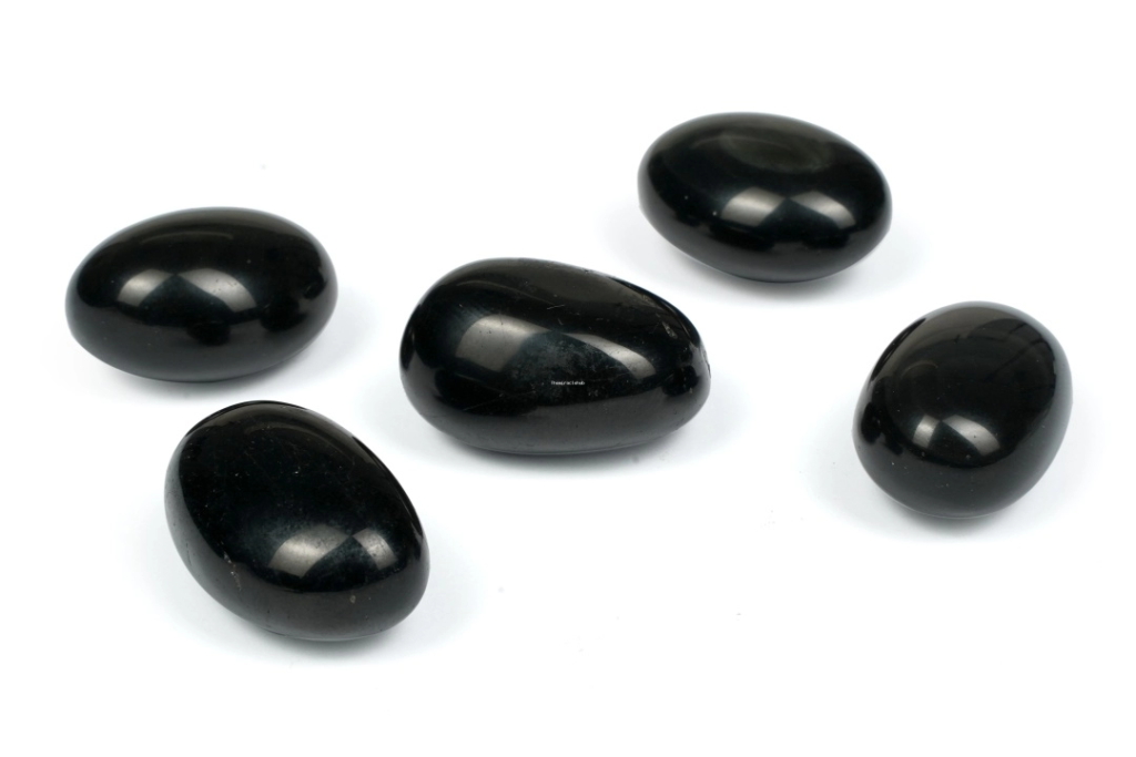 black tourmaline stone