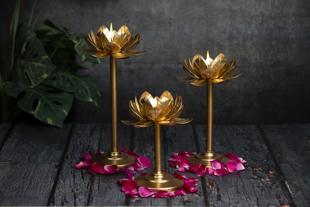 Lotus Candle Holder