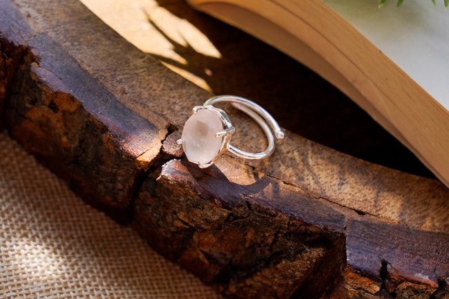 Rose Quartz Ring