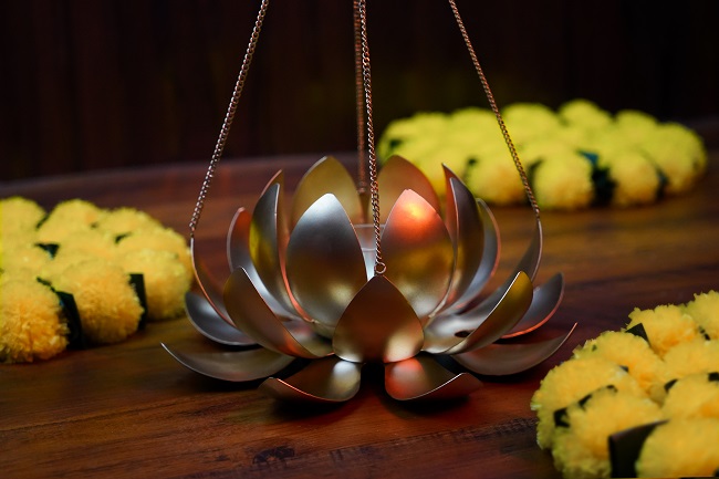 Lotus Flower Tealight Holder Big