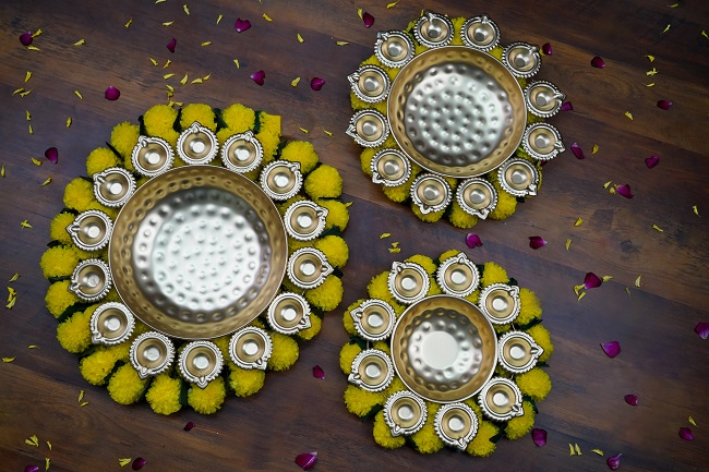 Traditional Brass Urli Diya Set For Home Decor