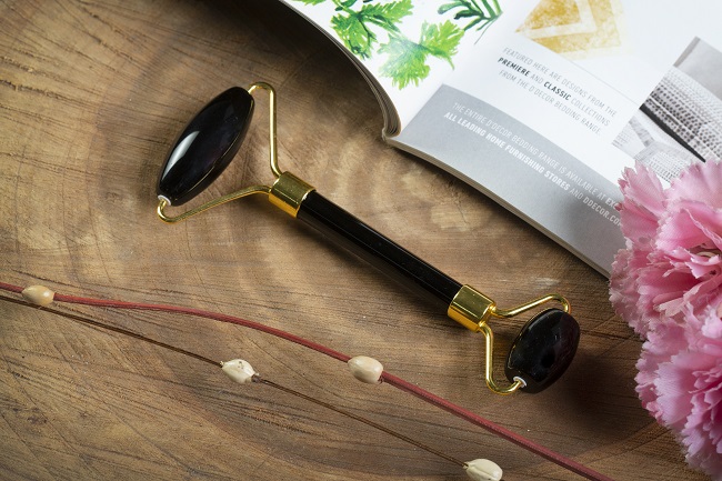 Green Jade Miracle Face Roller